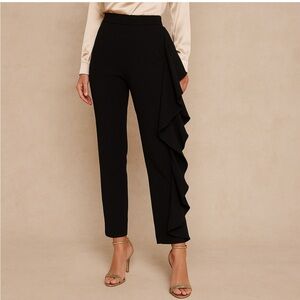 Lea & Viola Black Cropped Pants with Ruffle Detail Slim Fit Size XS